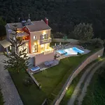 Piedra Acharavi Acharavi (Corfu)