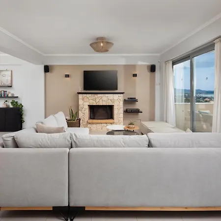 Villa Piedra Acharavi