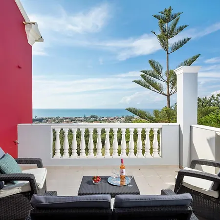 Piedra Acharavi Villa *